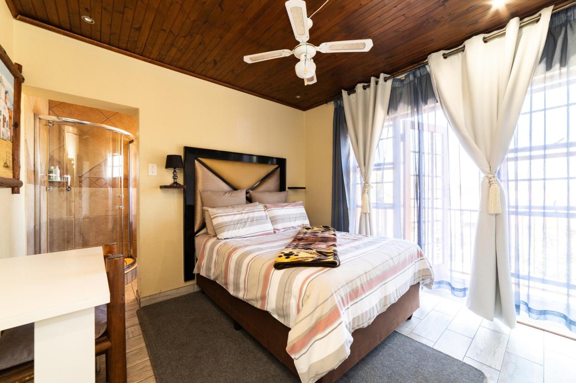 Thatch Haven Guesthouse Centurion Eksteriør billede