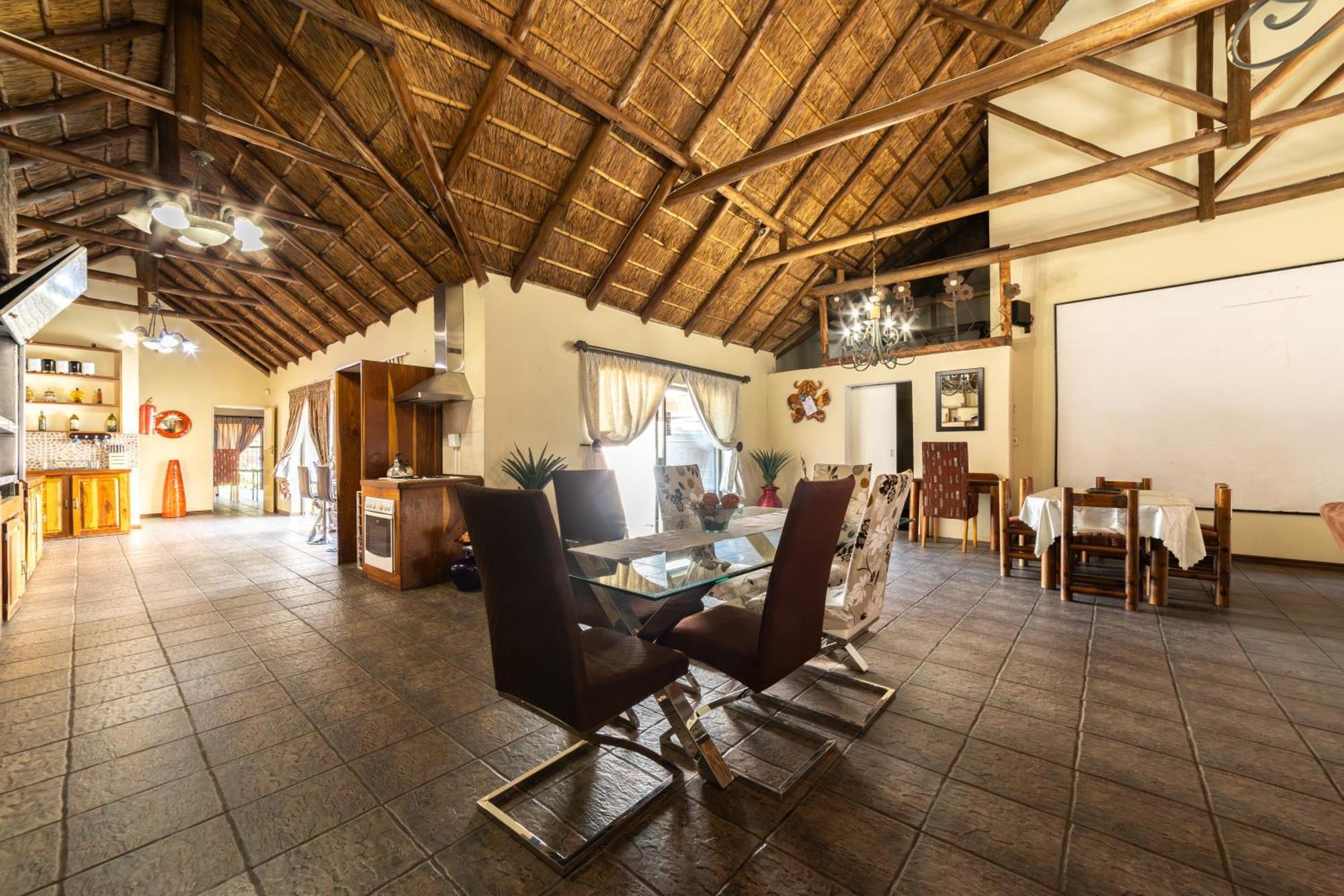 Thatch Haven Guesthouse Centurion Eksteriør billede