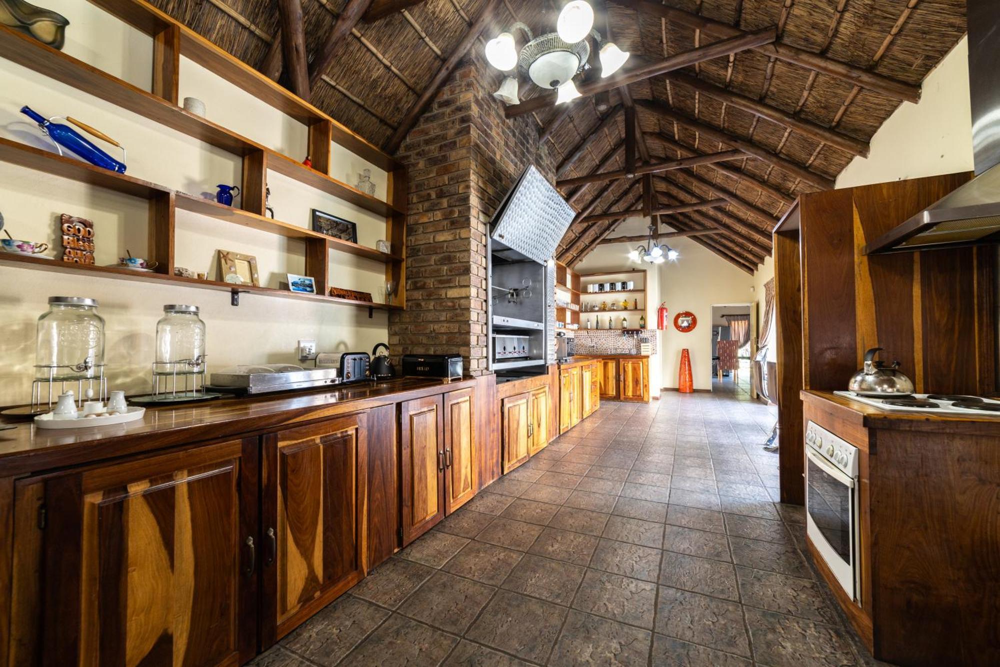 Thatch Haven Guesthouse Centurion Eksteriør billede